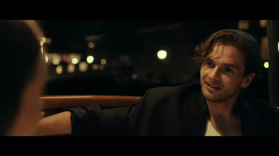 Відео до фільму Red Flags | Фильм; Все оттенки красного &mdash; Русский трейлер №2 (2025)