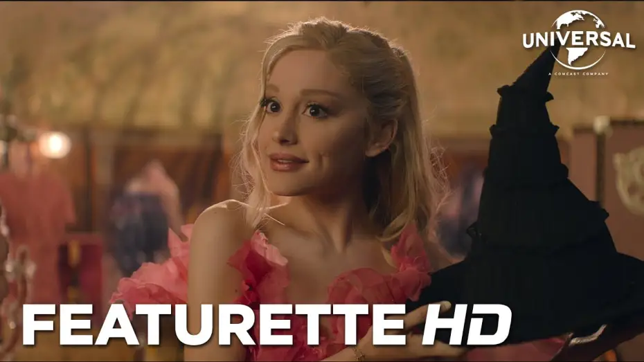 Відео до фільму Wicked: Чародійка | Featurette - Una semana en el set con Ariana Grande [VOSE]