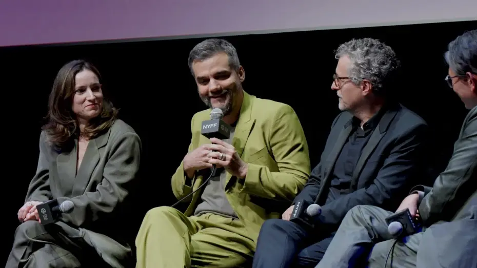 Відео до фільму Таємний агент | Kleber Mendon&ccedil;a Filho,  Wagner Moura, and Emilie Lesclaux on The Secret Agent