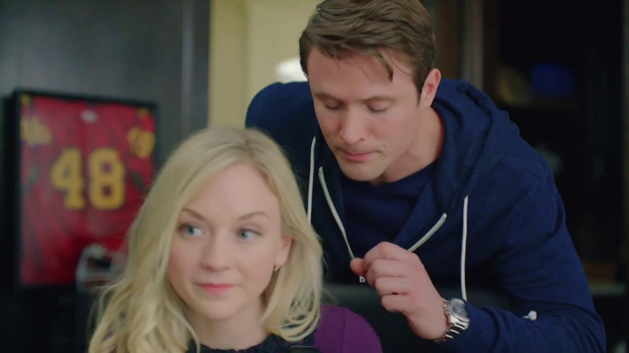 Відео до фільму Кохання на лаві запасних | Love on the Sidelines