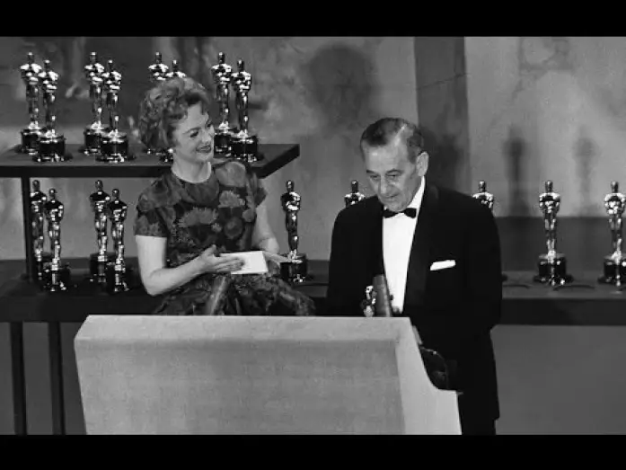 Відео до фільму Бен-Гур | Hugh Griffith Wins Supporting Actor: 1960 Oscars