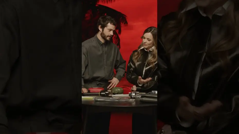 Відео до фільму Допоможіть | Don't bring up the chicken thing