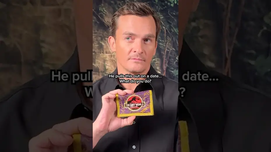 Відео до фільму Світ Юрського періоду: Відродження | Immediate green flag.