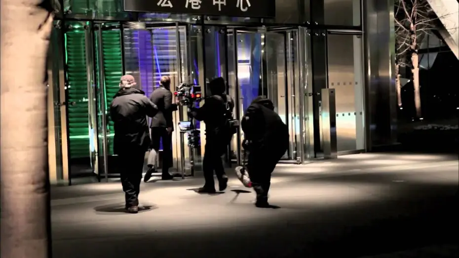 Відео до фільму 007: Координати Скайфолл | 007 Skyfall - Featurette "Girare a Shanghai"