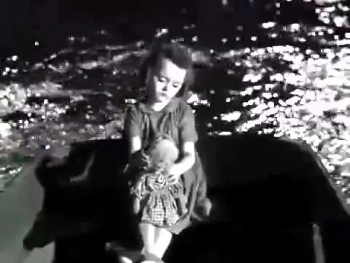 Відео до фільму Ніч мисливця | La Nuit Du Chasseur, bande annonce (1955)