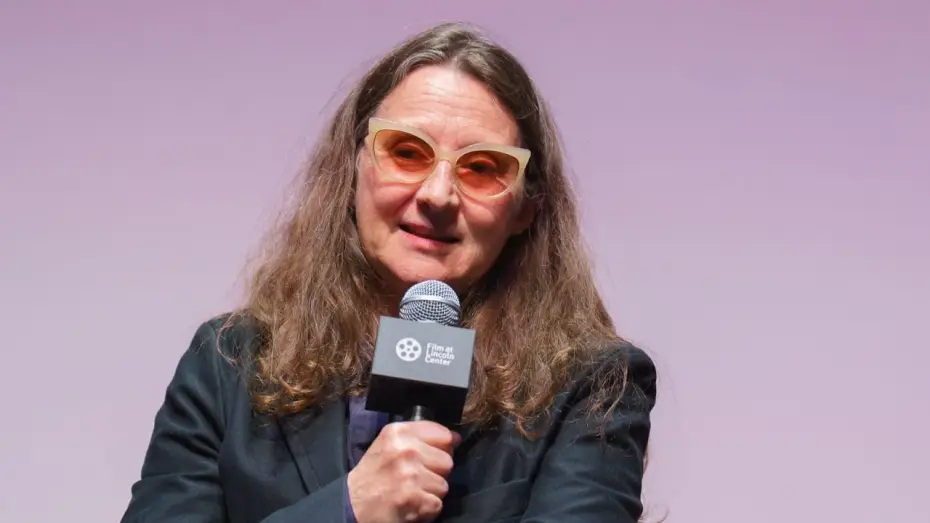 Відео до фільму Nuestra tierra | Lucrecia Martel on Nuestra Tierra (Landmarks)