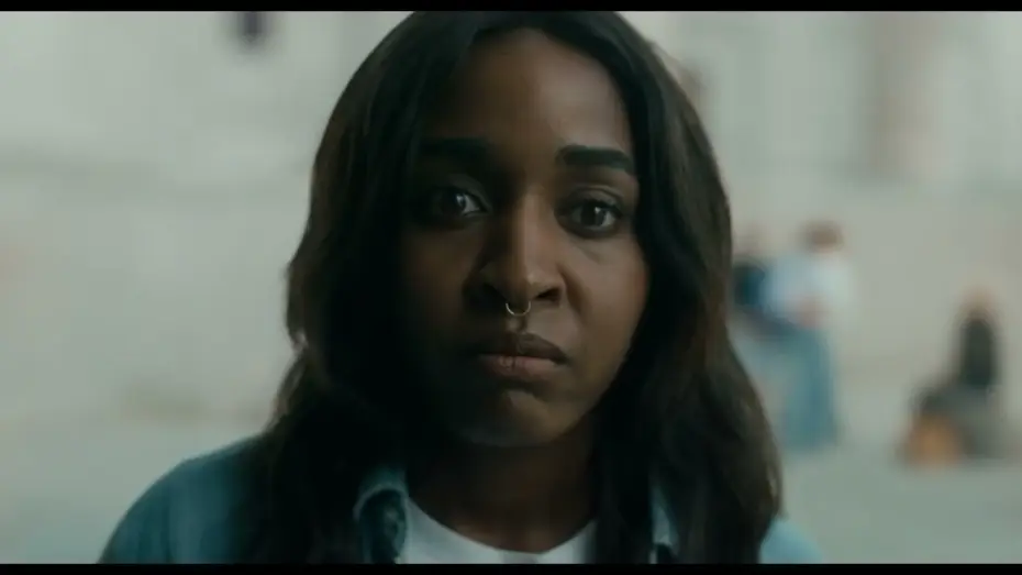 Відео до фільму Після полювання | Julia Roberts brilla en la mejor interpretaci&oacute;n de su carrera.