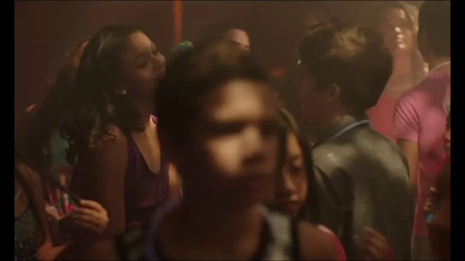 Відео до фільму Маленькі чоловіки | Into Older Guys