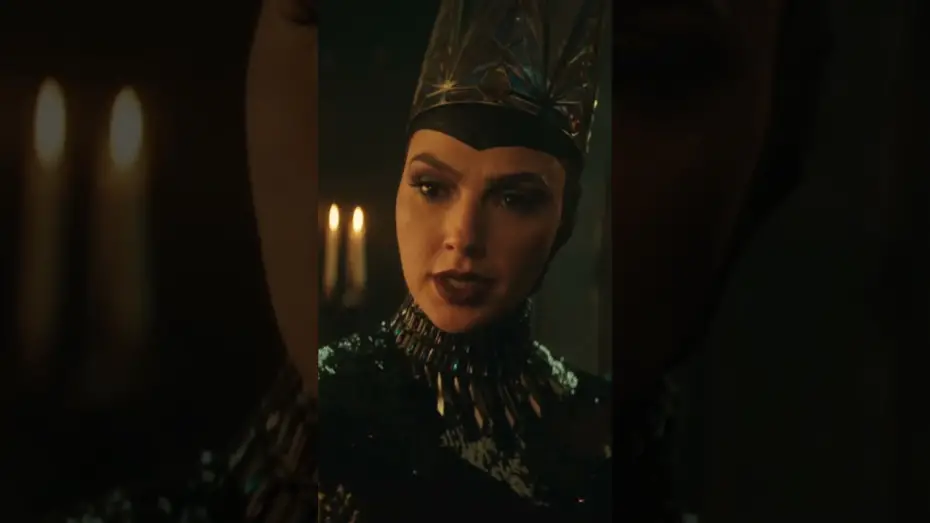 Відео до фільму Білосніжка | Somewhere in the woods dwells the fairest one of all