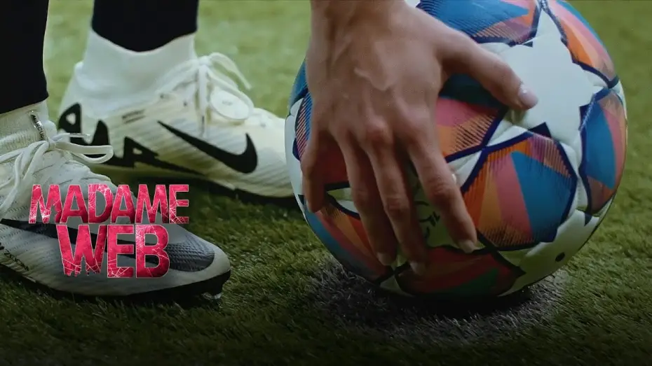 Відео до фільму Мадам Павутина | Aitana Bonmat&iacute; ya forma parte de su red