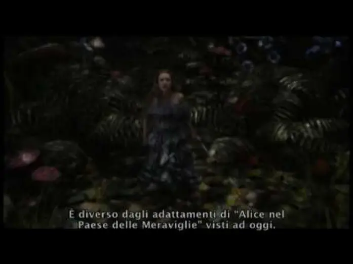 Відео до фільму Аліса в Країні чудес | ALICE IN WONDERLAND - "Terra delle meraviglie" macropod