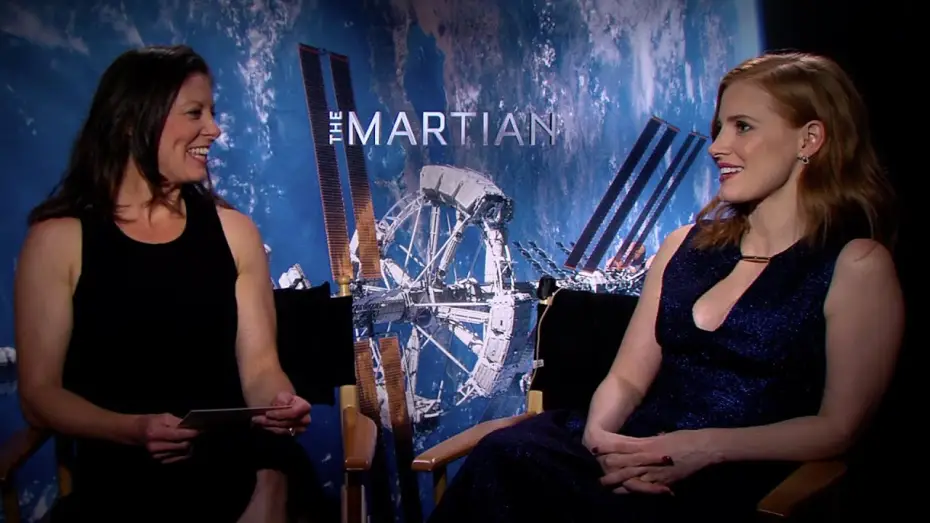 Відео до фільму Марсіянин | Astronaut Tracy Caldwell Dyson Interviews Jessica Chastain