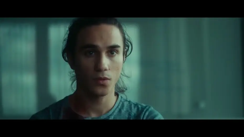 Відео до фільму L'Enfant B&eacute;lier | L'ENFANT B&Eacute;LIER | Bande-annonce officielle