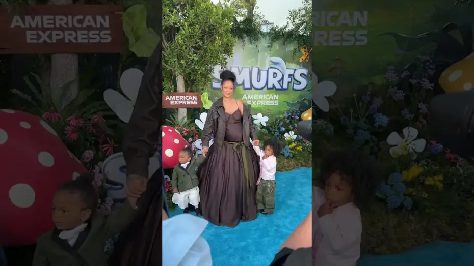 Відео до фільму Смурфи | Smurfette 💙 Mini Smurfs