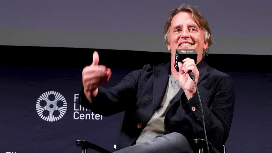 Відео до фільму Найманий убивця | Richard Linklater on Working with Glen Powell, Dramatizing Reality, and Bending Genres