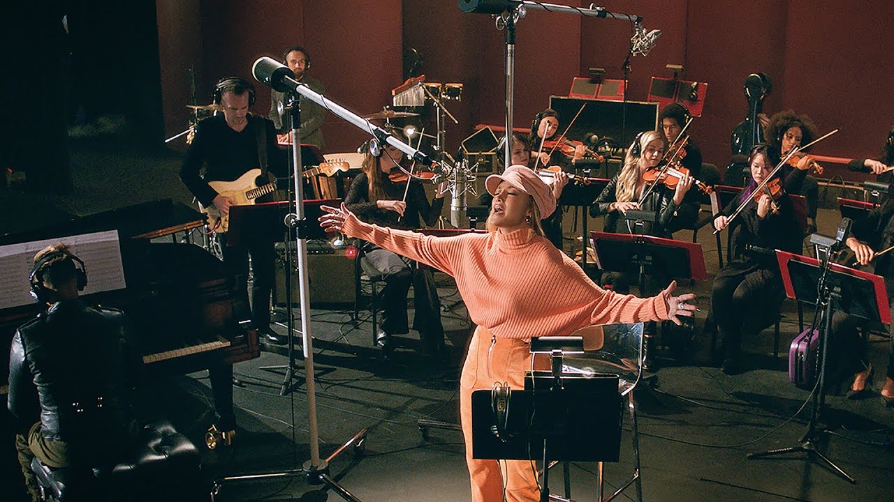 Відео до фільму Вийду за тебе | Marry Me | The Music Featurette