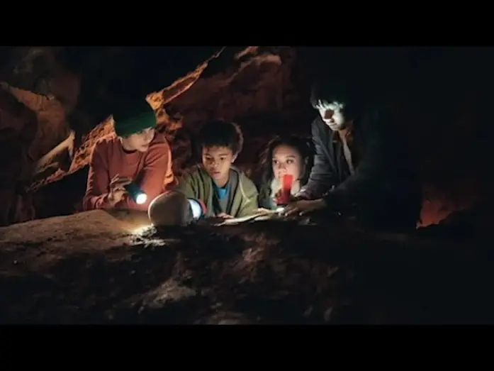 Відео до фільму Магазин з привидами | Something's Coming