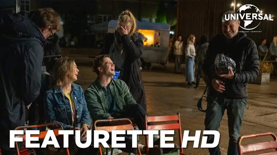 Відео до фільму Бріджит Джонс: Закохана у хлопця | Featurette - En el rodaje con Ren&eacute;e [VOSE]