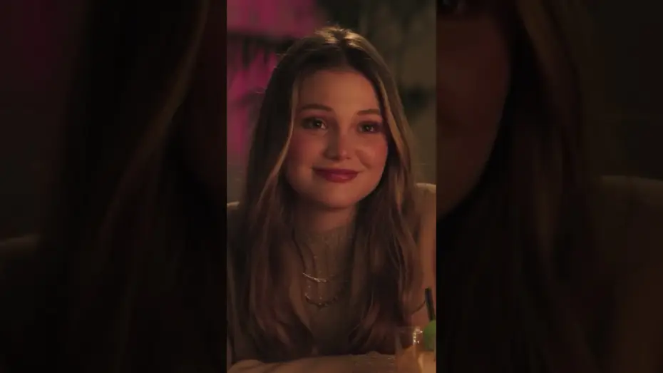 Відео до фільму Сердечні очі | Jay Tries to Woo Over Ally with a Bottle of Champagne (Scene)