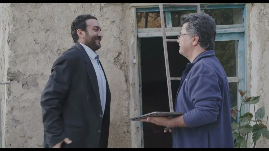 Відео до фільму خرس نیست | GLI ORSI NON ESISTONO - TRAILER UFFICIALE - DAL 6 OTTOBRE AL CINEMA