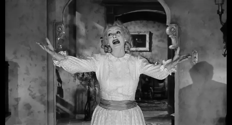 Відео до фільму Що сталося з Бебі Джейн? | What Ever Happened To Baby Jane trailer - 50th Anniversary