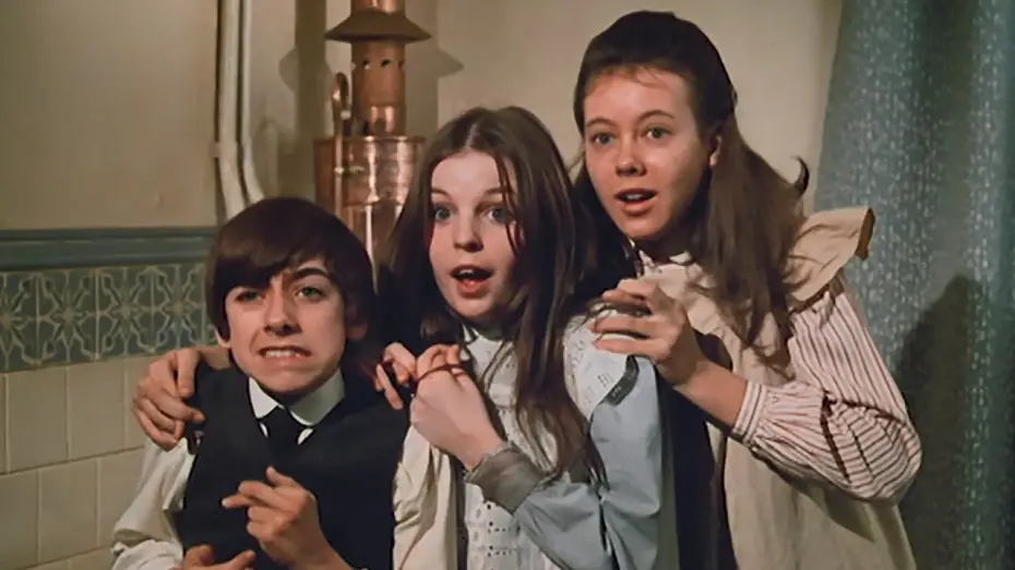 Відео до фільму The Railway Children | The Railway Children (1970) ORIGINAL TRAILER