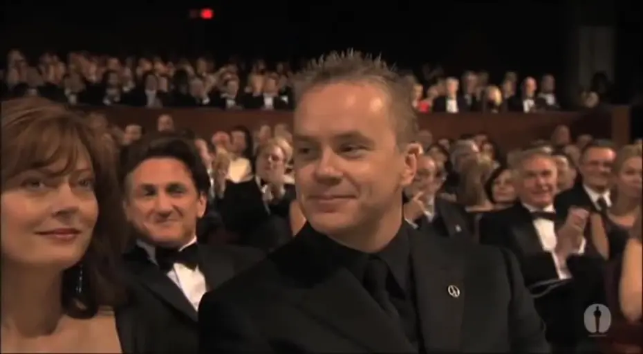 Відео до фільму Таємнича річка | Tim Robbins Wins Supporting Actor: 2004 Oscars