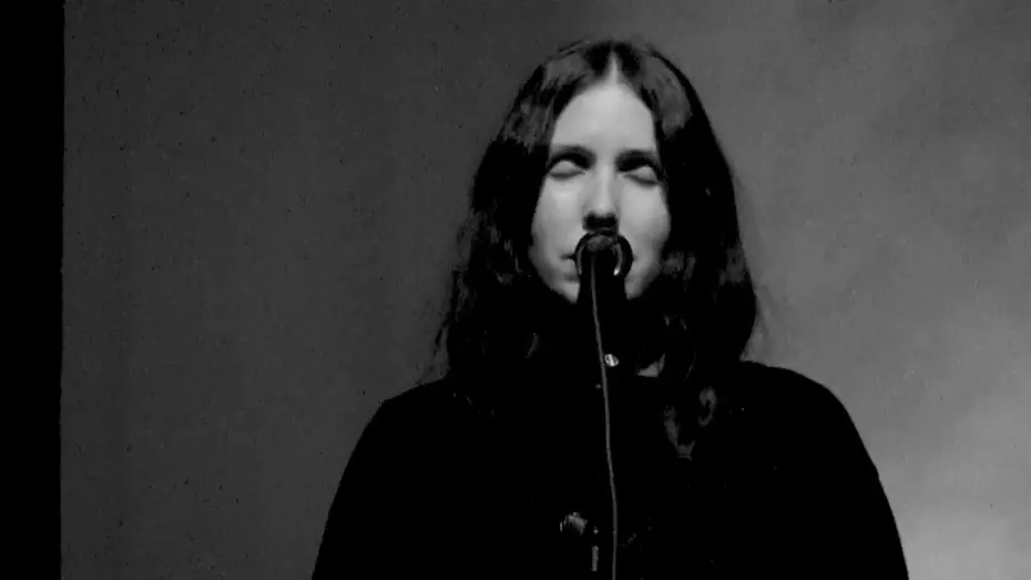 Відео до фільму Chelsea Wolfe: She Reaches Out | Chelsea Wolfe - She Reaches Out Tour Documentary (Trailer)