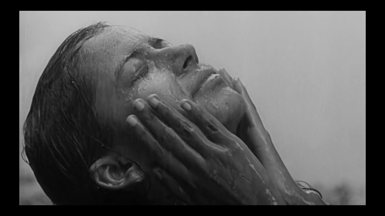 Відео до фільму Пісня дороги | Advent of Monsoon in Pather Panchali - Iconic movie scene from Apu Trilogy by Satyajit Ray