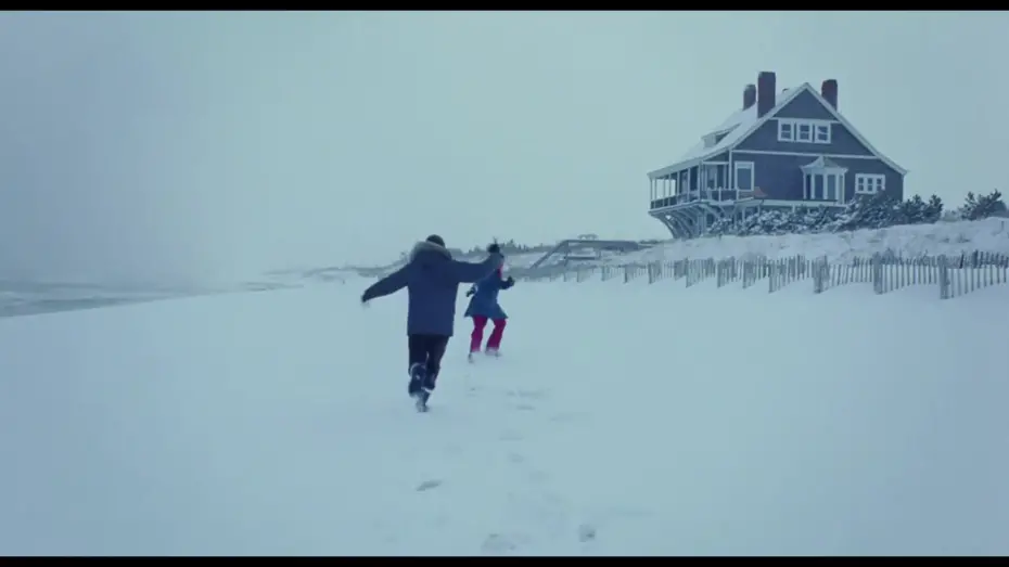 Відео до фільму Вічне сяйво чистого розуму | A Romp in the Snow