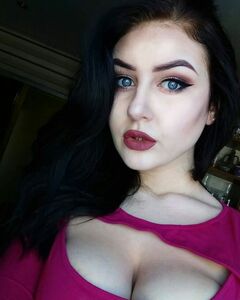 Лера Маслова