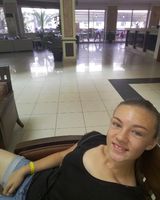 Оля Покиданець