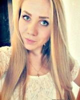 Альона Комова