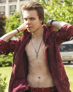 Максим Попович