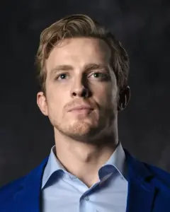 Роман Вискребенцев