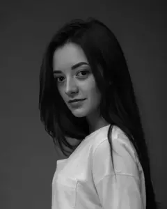 Олена Застряліна