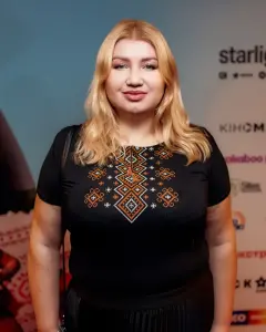 Елена Момот