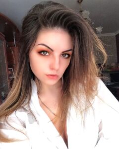 Анна Вигуляр