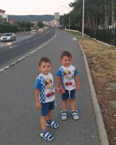 Двойняшки Tadey&Toma Holovatyi