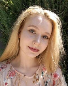 Анна Дюймова