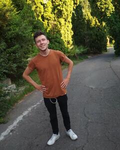 Андрей Сотничук