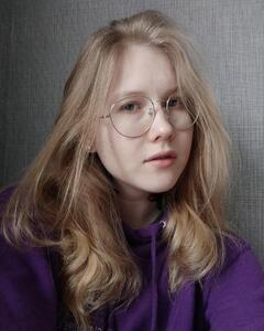 Анна Черв