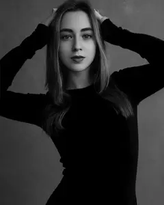 Аліна Ландік