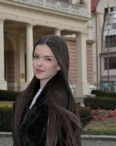 Олександра Лазаренко