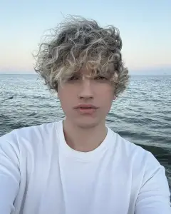 Євгеній Бєляєв