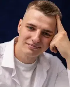 Ярослав Шкварук