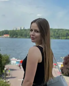 Юля Кадис