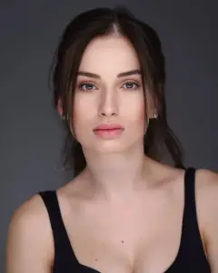 Аліна Велика