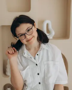 Домініка Корвін-Піотровська