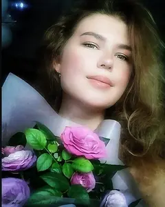 Наташа Санина